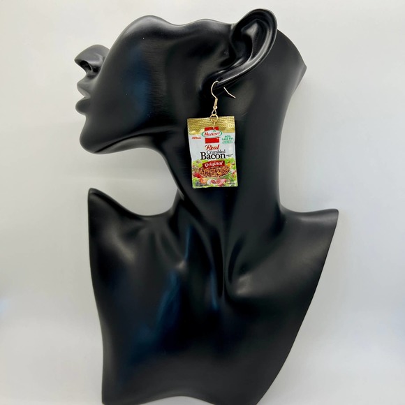 Bacon Earrings - Real Bacon Crumbles - Salad Earrings - Mini Brands Earrings - Picture 5 of 6